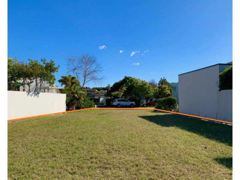 6076 LUGANO DRIVE, Hope Island QLD 4212