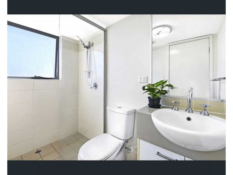 1604/111 Lindfield road,, Helensvale, Helensvale QLD 4212