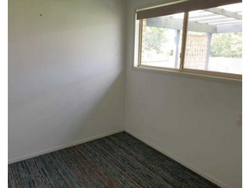 8 Madau Street, Mansfield QLD 4122