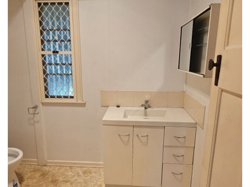 9 Gardiner Street, Brassall QLD 4305