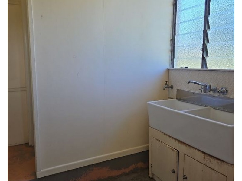 9 Gardiner Street, Brassall QLD 4305