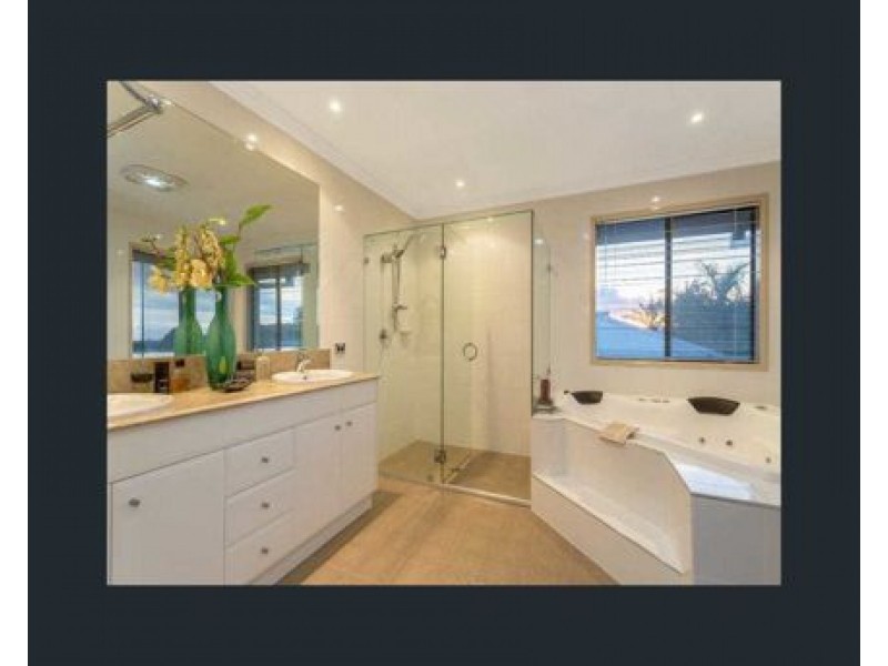 12 Aquarius Street, Reedy Creek QLD 4227