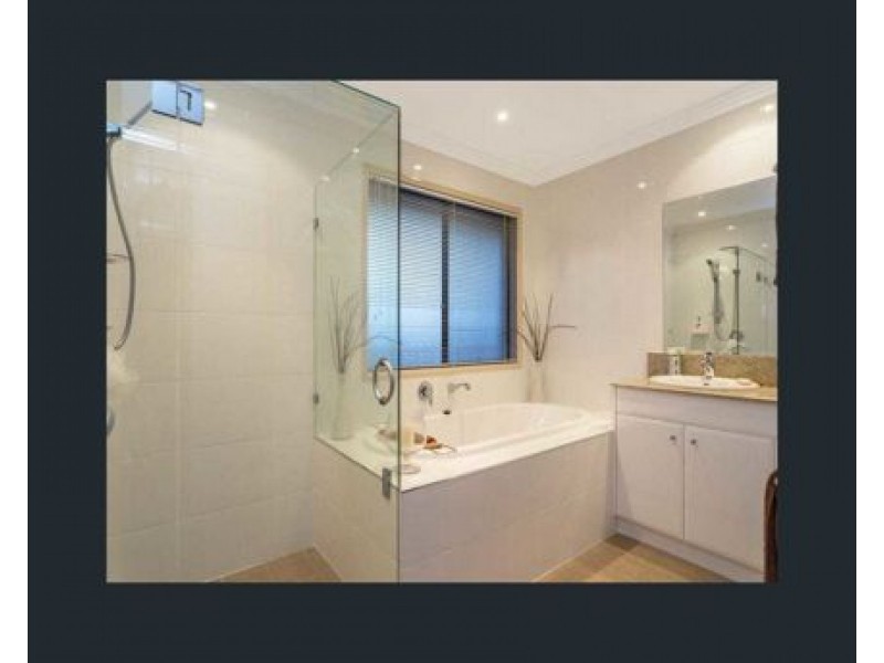 12 Aquarius Street, Reedy Creek QLD 4227