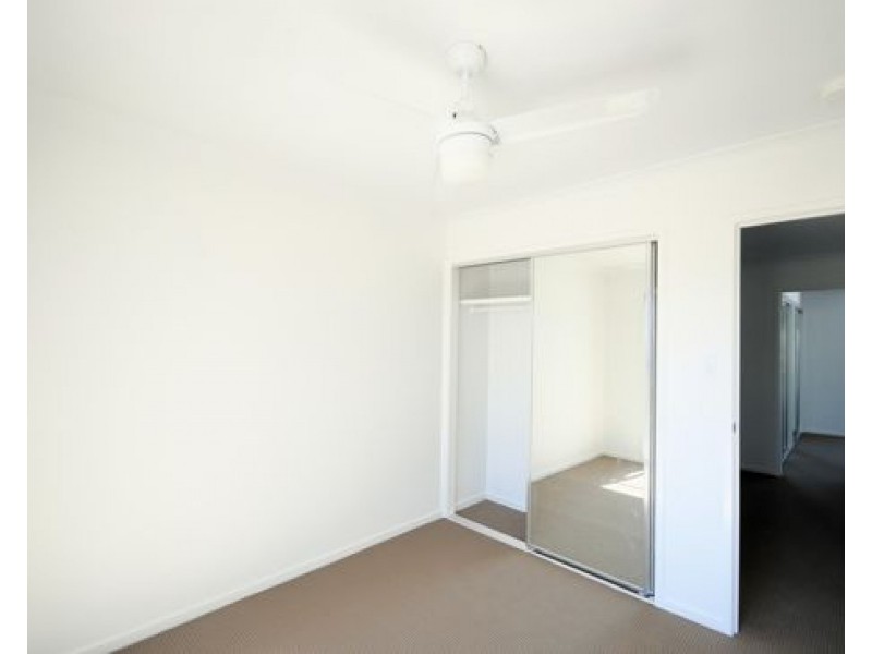 64 31 James Edward Street, Richlands QLD 4077