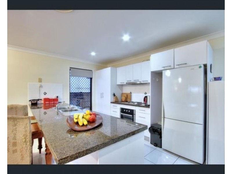 2 Girraween Place, Waterford QLD 4133