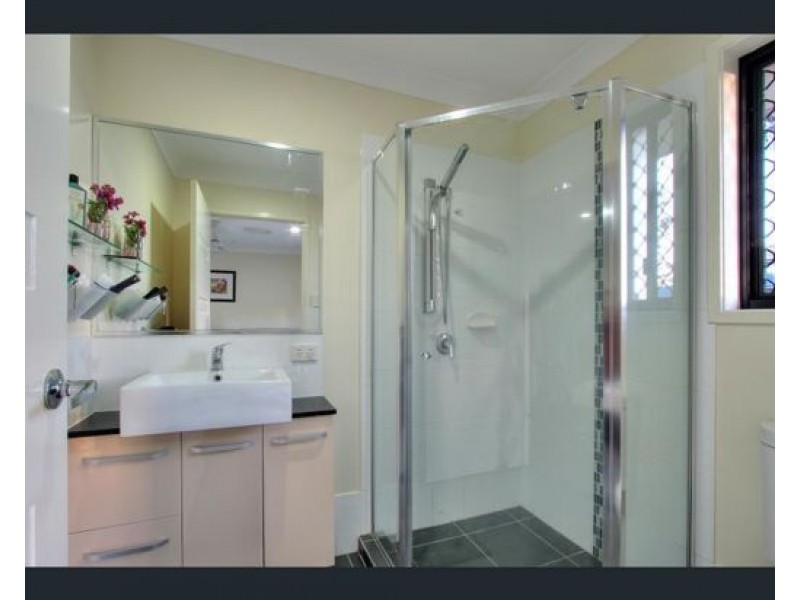 2 Girraween Place, Waterford QLD 4133