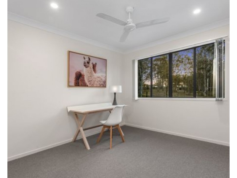 7 Franco Place, Bridgeman Downs QLD 4035