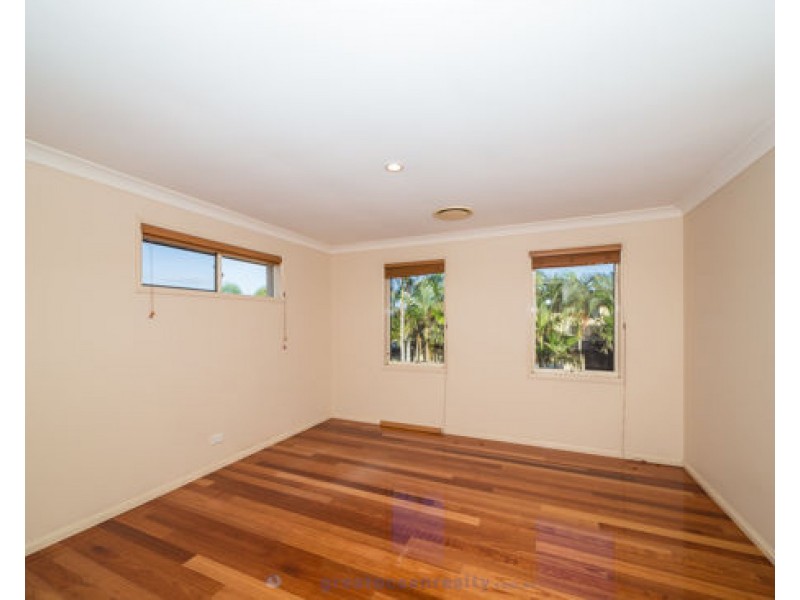 26 Sabrina Ave, Helensvale QLD 4212