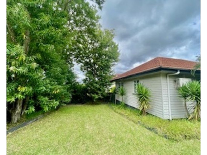 1181 Cavendish Road, Mount Gravatt East QLD 4122