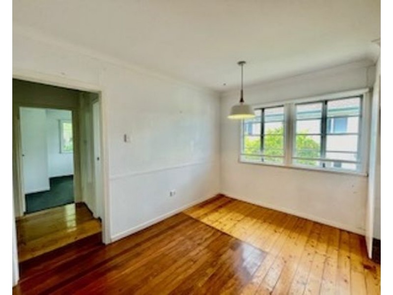 1181 Cavendish Road, Mount Gravatt East QLD 4122