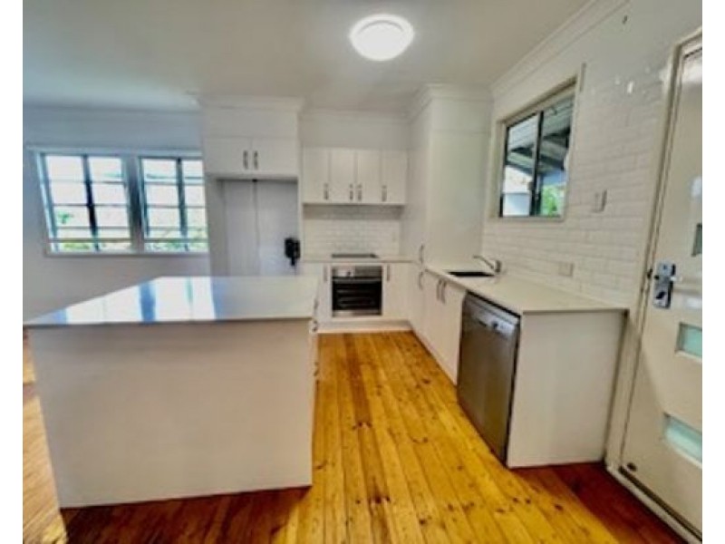 1181 Cavendish Road, Mount Gravatt East QLD 4122