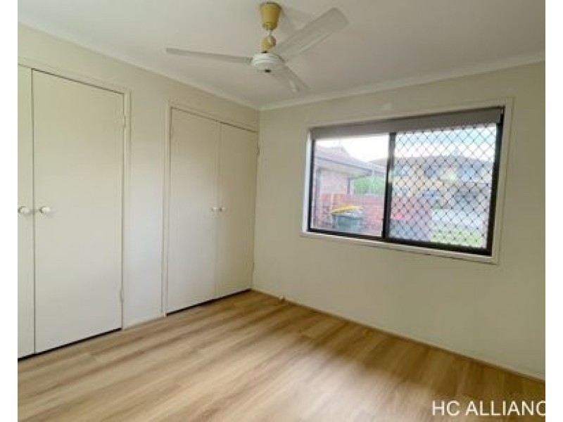 27 BROCHET ST, Mansfield QLD 4122