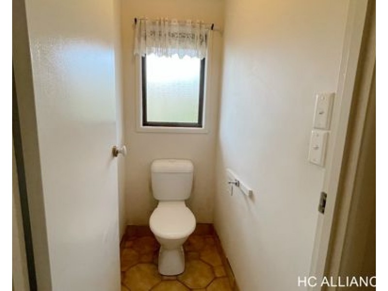 27 BROCHET ST, Mansfield QLD 4122