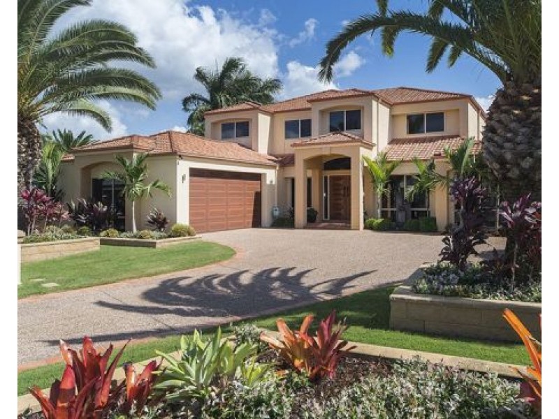 2128 Fernlea Close, Hope Island QLD 4212