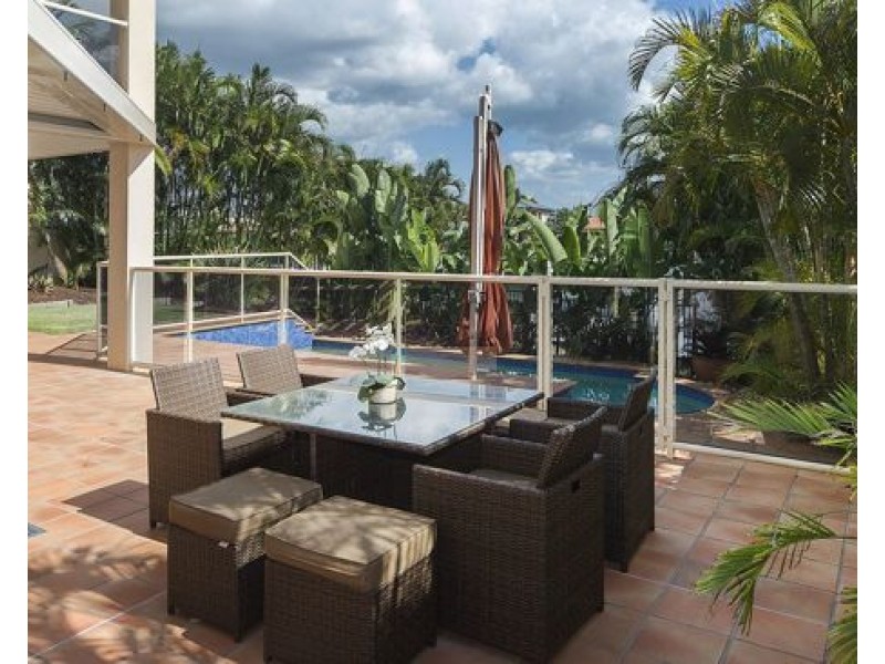 2128 Fernlea Close, Hope Island QLD 4212