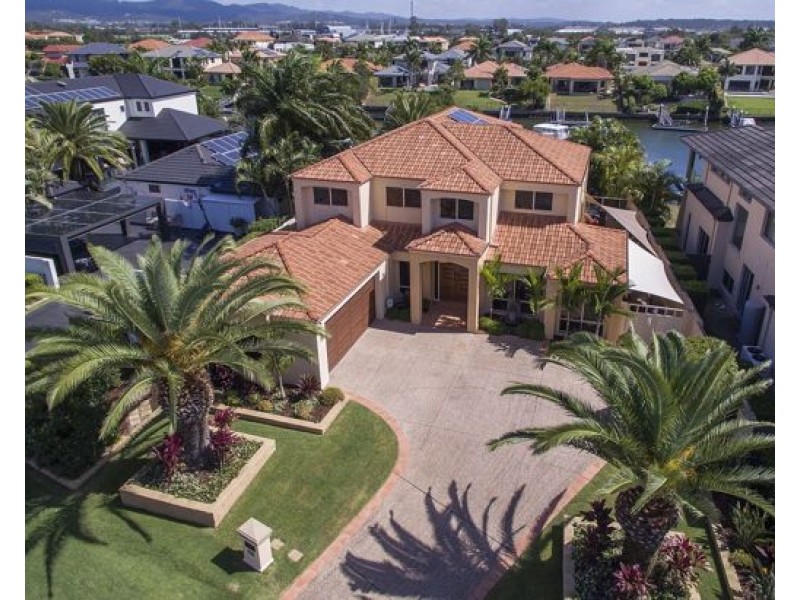 2128 Fernlea Close, Hope Island QLD 4212