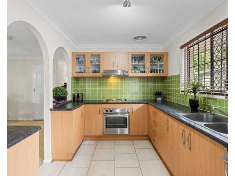 20 Theodore Place, Molendinar QLD 4214