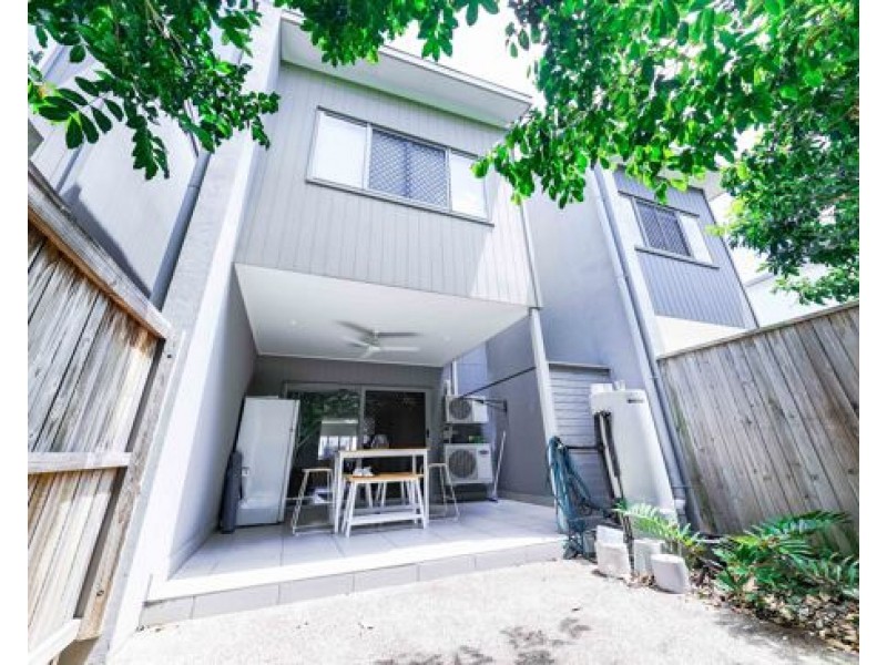 397 Trouts Road, Chermside West QLD 4032