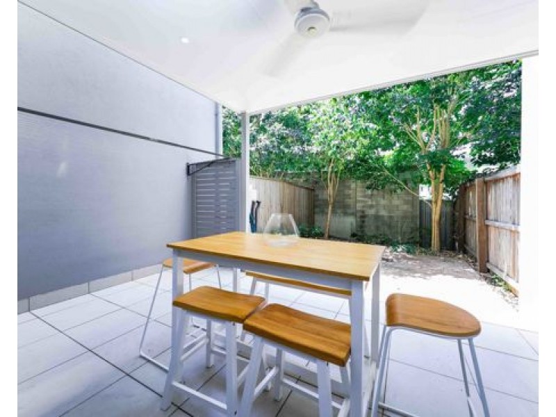 397 Trouts Road, Chermside West QLD 4032