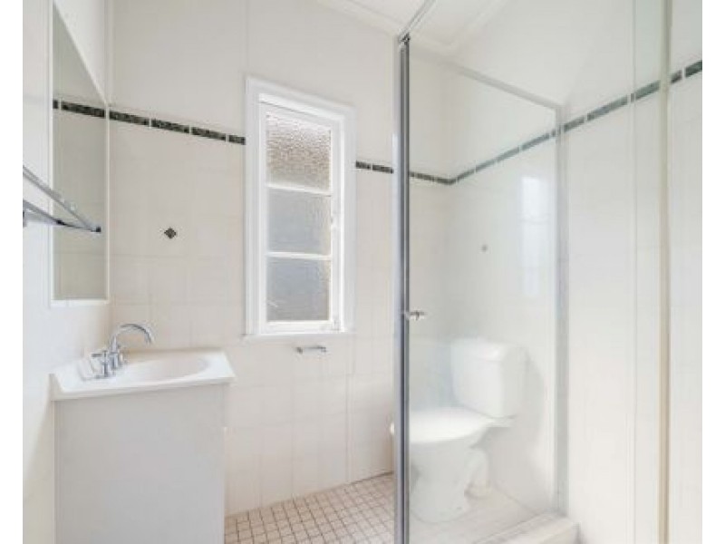 83 Wickham Street, Morningside QLD 4170