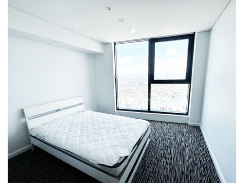 4902/88 THE ESPLANADE, Surfers Paradise QLD 4217