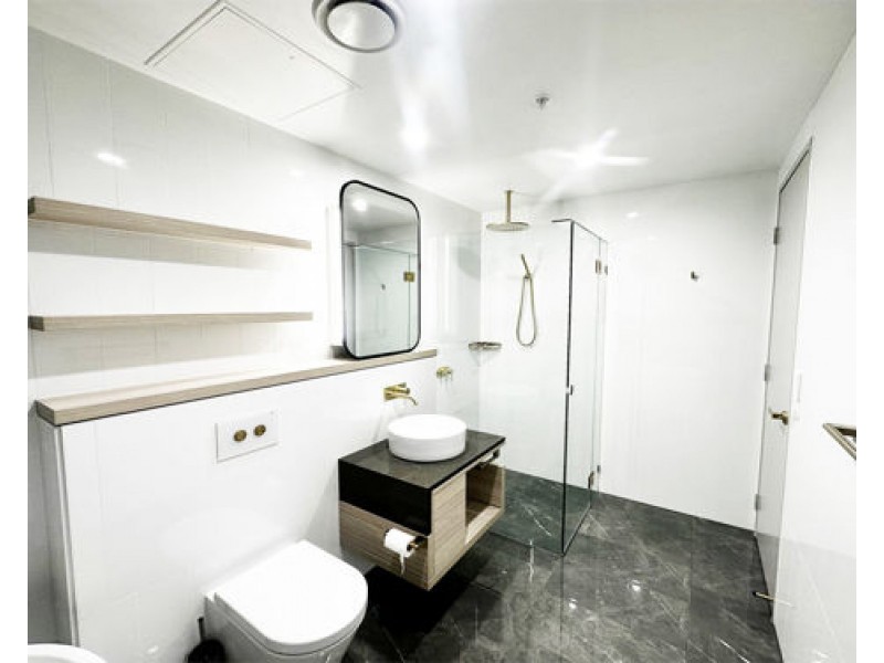 4902/88 THE ESPLANADE, Surfers Paradise QLD 4217