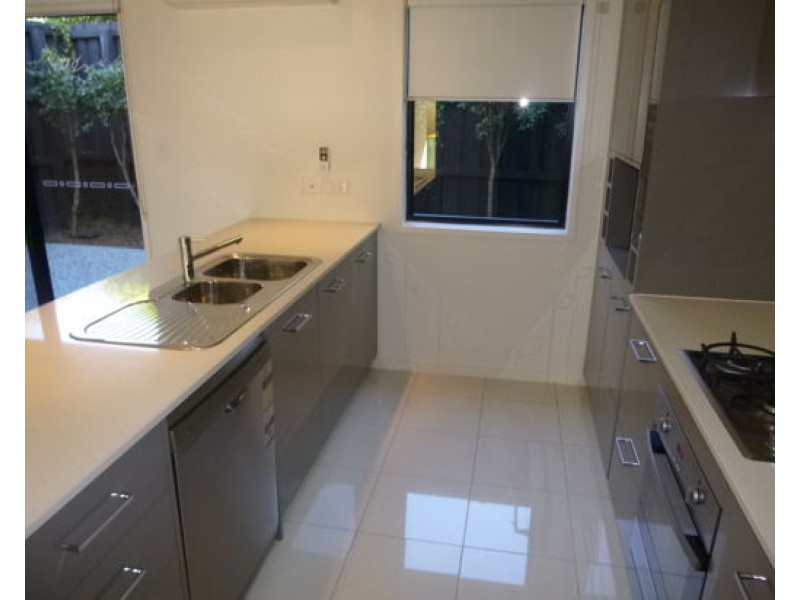 5/2 Bourton Road, Merrimac QLD 4226