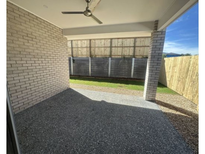 8 Achilles Street, Greenbank QLD 4124