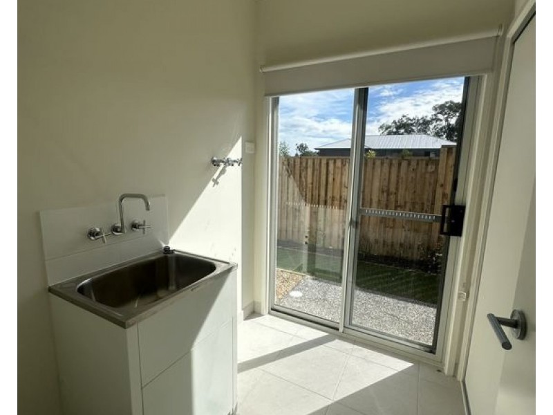 10 Achilles Street, Greenbank QLD 4124