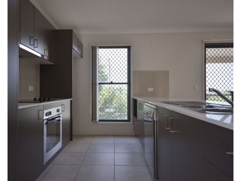 236 GRANDE AVENUE, Springfield Lakes QLD 4300