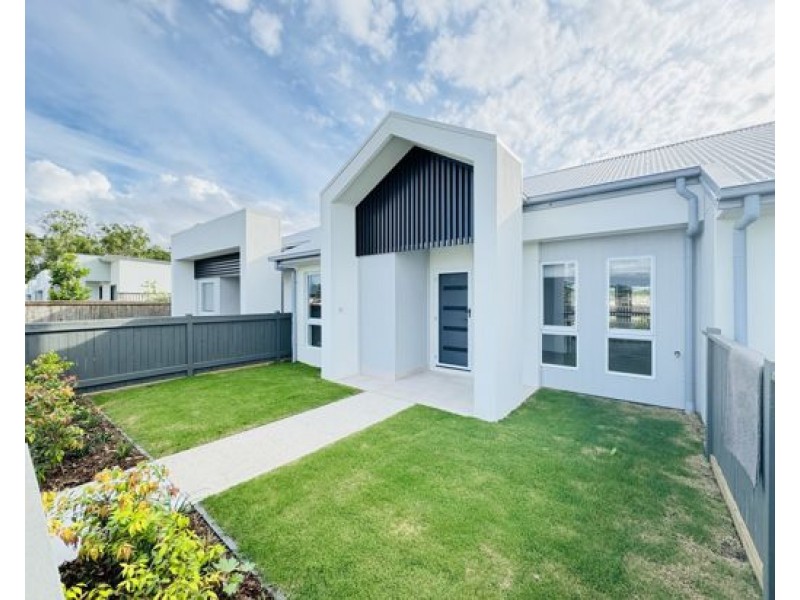 76 Tempo Drive, Ripley QLD 4306