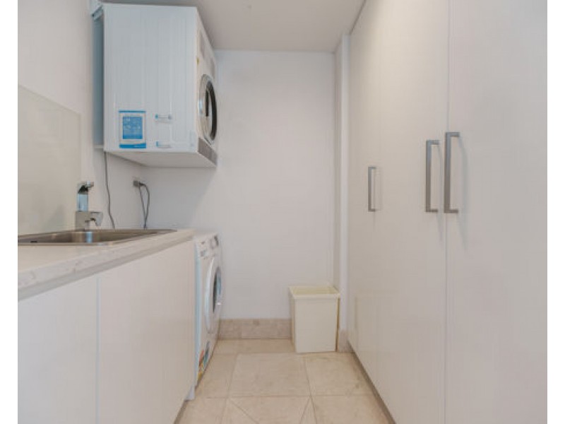 unit 21 47 -51 Broadbeach Boulevard, Broadbeach QLD 4218