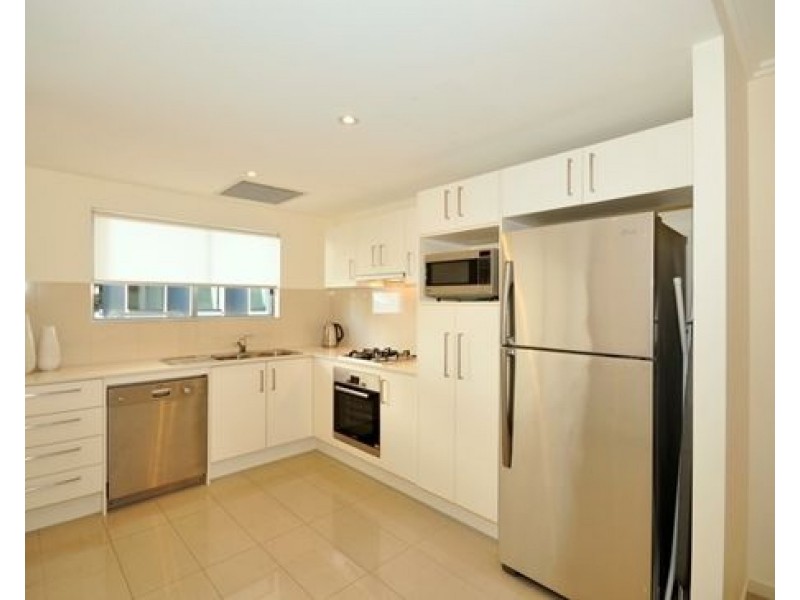 Unit 203/23 Robinson Place, Kelvin Grove QLD 4059