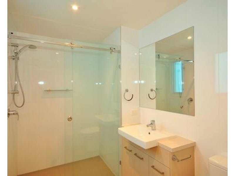Unit 203/23 Robinson Place, Kelvin Grove QLD 4059