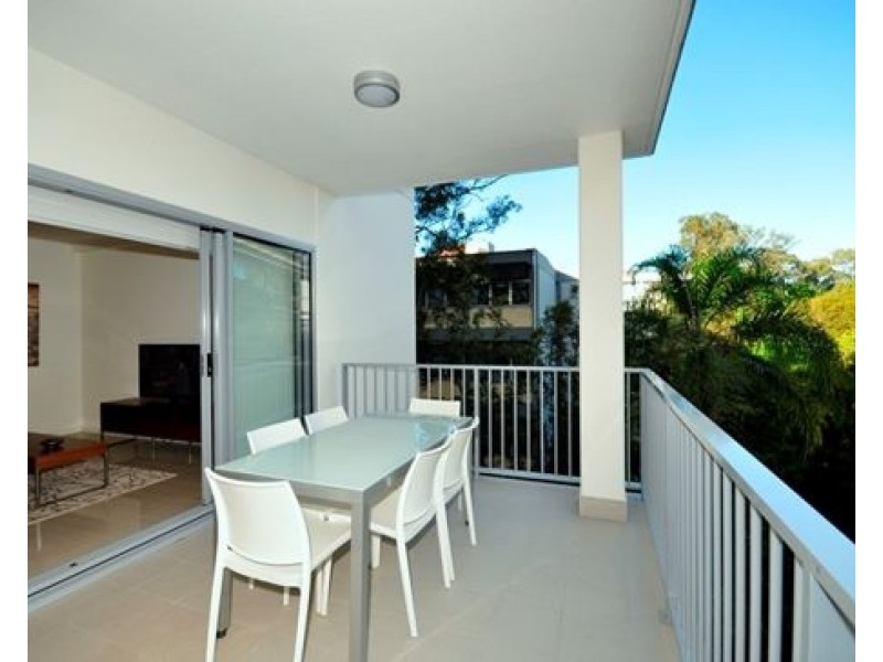 Unit 203/23 Robinson Place, Kelvin Grove QLD 4059