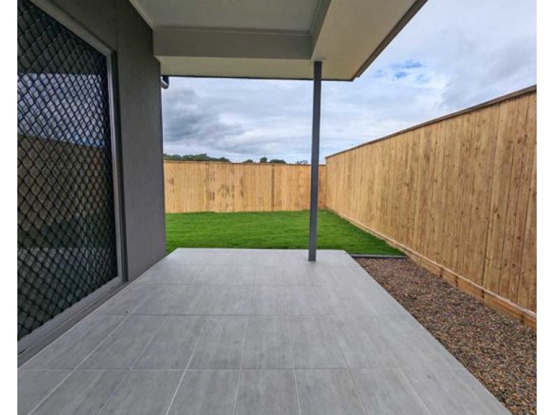 47 Samuel Street, Calamvale QLD 4116