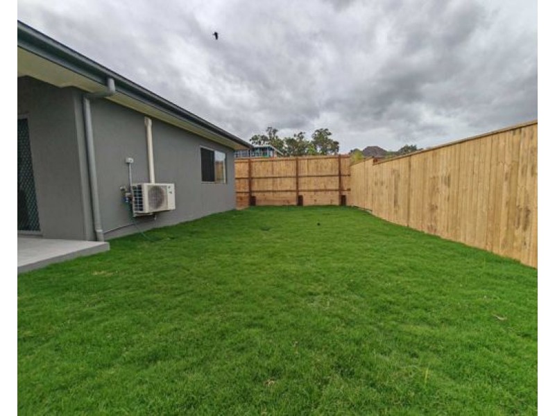 47 Samuel Street, Calamvale QLD 4116