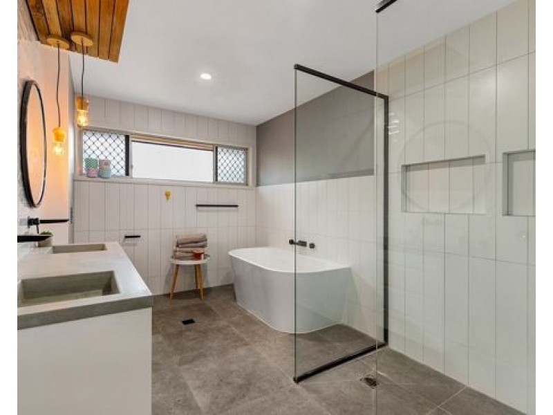 53 KENHAVEN STREET, Kenmore QLD 4069