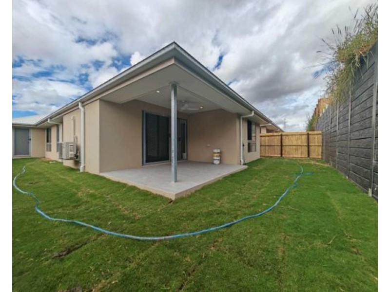 3 Rosa Street, Ripley QLD 4306
