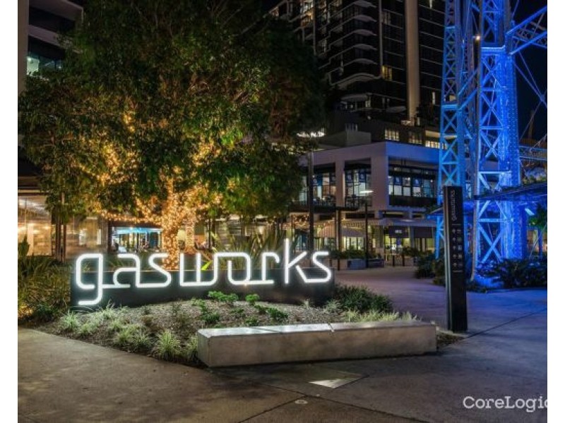 1208/70 Longland Street, Newstead QLD 4006