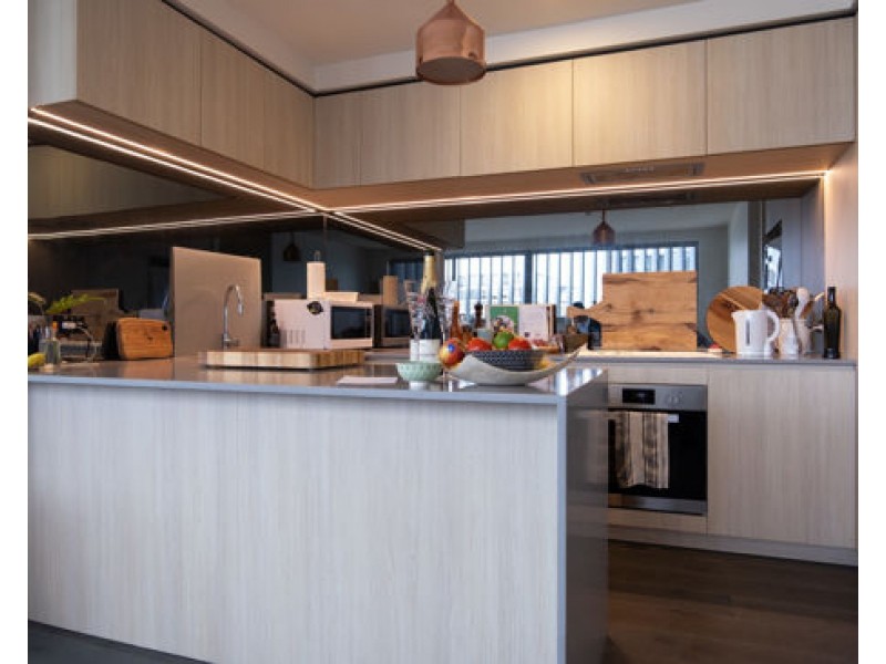 1208/70 Longland Street, Newstead QLD 4006