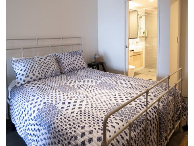 1208/70 Longland Street, Newstead QLD 4006