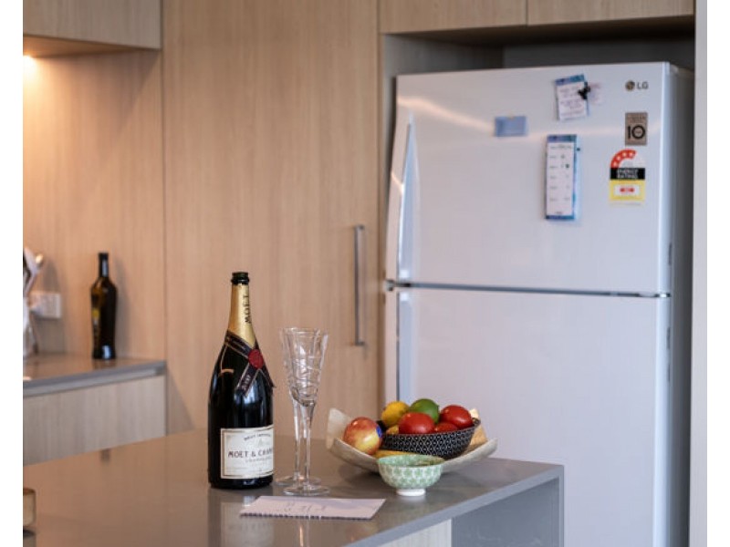 1208/70 Longland Street, Newstead QLD 4006