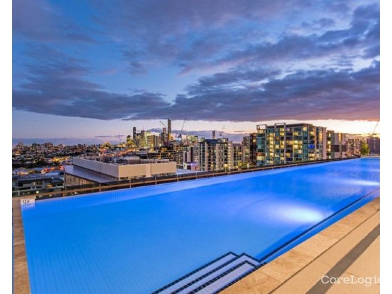 1208/70 Longland Street, Newstead QLD 4006