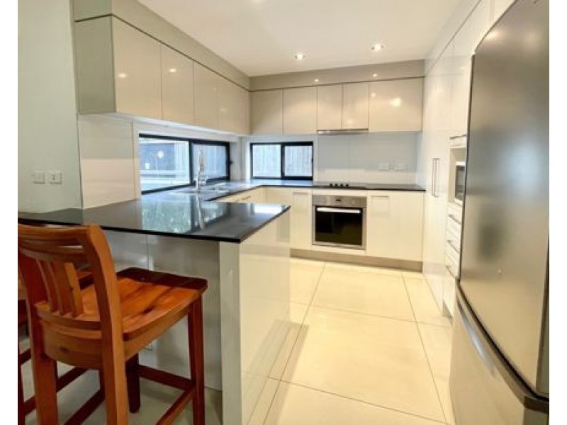 12/18 Bernecker St, Carina QLD 4152