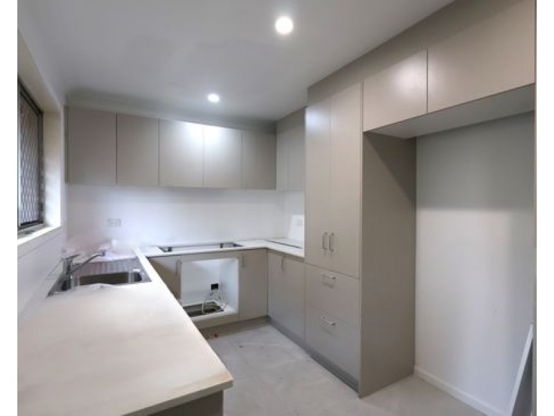 17 Saville Street, Eight Mile Plains QLD 4113