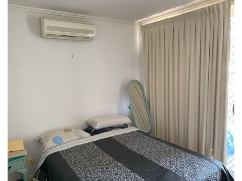 Unit 1 1 Arbour Ave, Robina QLD 4226