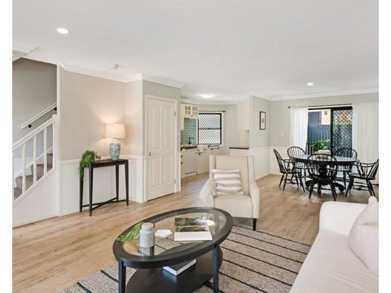 2/17 Blake St, Wooloowin QLD 4030