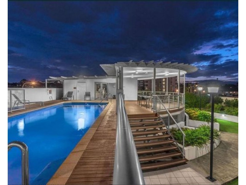 307 392 Hamilton Rd, Chermside QLD 4032