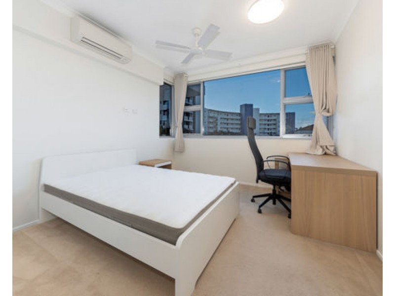 205/8 Norman Street, Southport QLD 4215